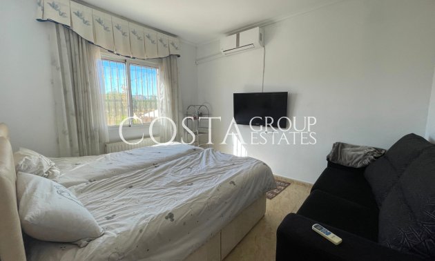 Odsprzedaż - Willa -
Catral - Catral Centro