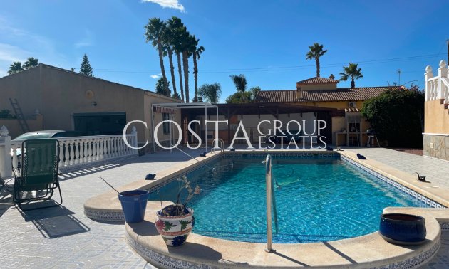 Odsprzedaż - Willa -
Catral - Catral Centro