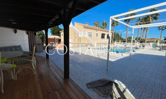 Odsprzedaż - Willa -
Catral - Catral Centro