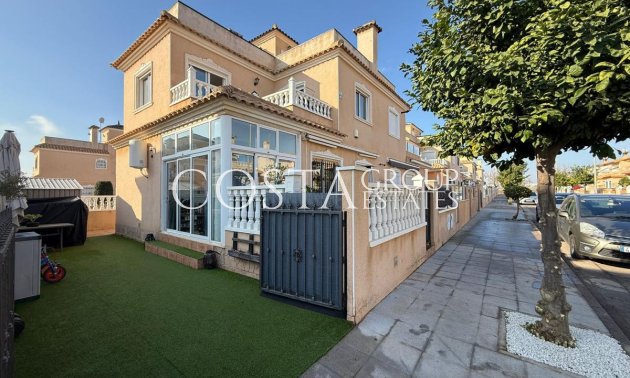 Odsprzedaż - Willa -
Pilar de la Horadada - Torre De La Horadada