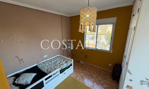 Odsprzedaż - Willa -
Pilar de la Horadada - Torre De La Horadada