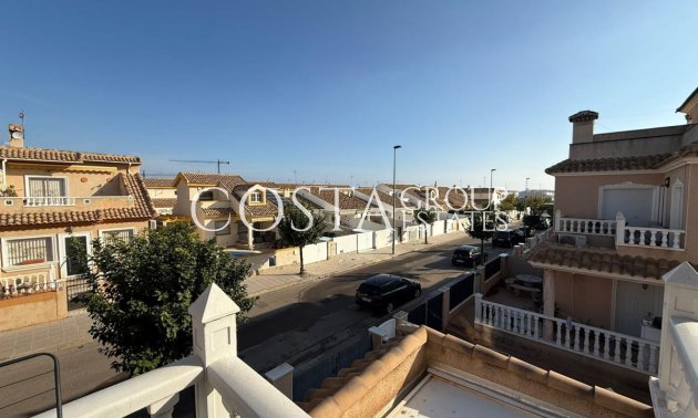 Odsprzedaż - Willa -
Pilar de la Horadada - Torre De La Horadada