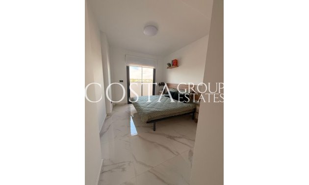 Herverkoop - Apartments -
Urbanización El Raso