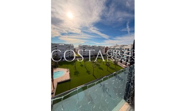 Herverkoop - Apartments -
Urbanización El Raso