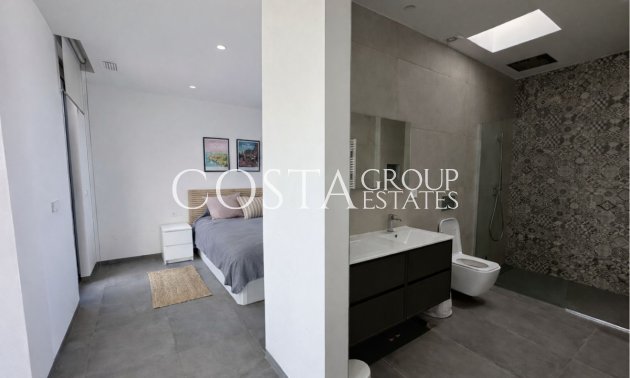 Odsprzedaż - Willa -
Orihuela Costa - Las Colinas Golf