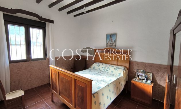 Odsprzedaż - Willa -
Yecla - Yecla Centro