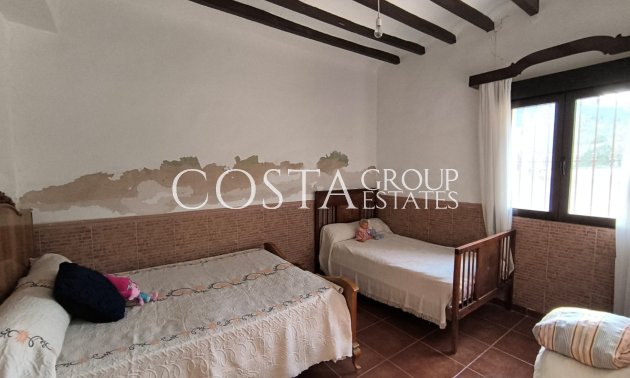 Odsprzedaż - Willa -
Yecla - Yecla Centro