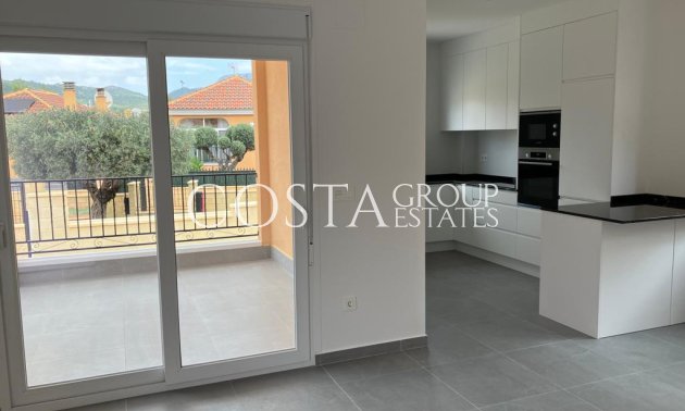 Nowy budynek - Willa -
La Romana