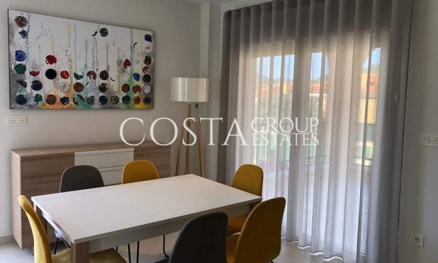 Nowy budynek - Willa -
La Romana