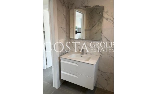 Nowy budynek - Willa -
La Romana