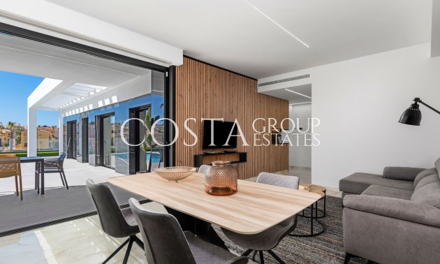 Nowy budynek - Willa -
La Finca Golf