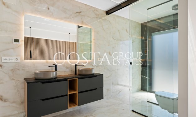 Nowy budynek - Willa -
La Finca Golf