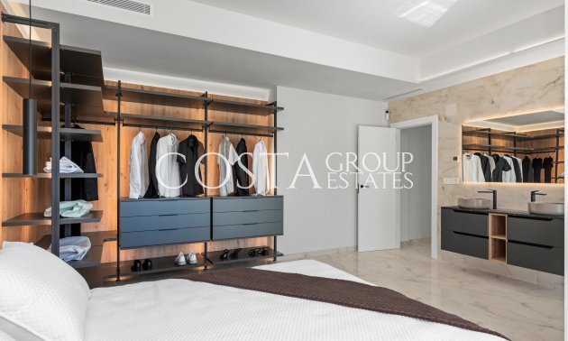 Nowy budynek - Willa -
La Finca Golf