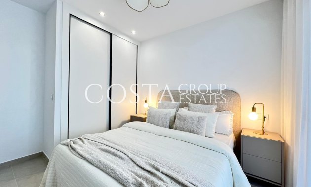 Neue Gebäude - Villa -
Benferri