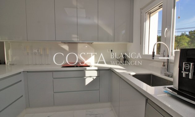 Resale - Villa -
Villamartín