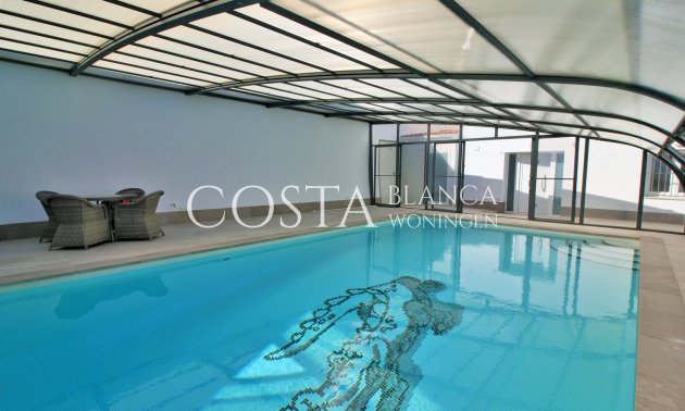 Resale - Villa -
Villamartín