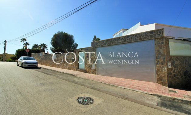 Resale - Villa -
Villamartín