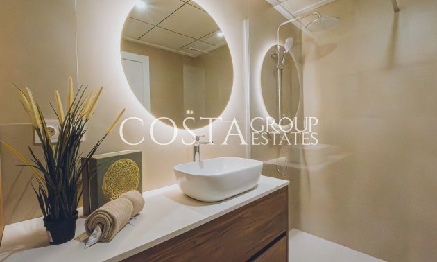 Neue Gebäude - Apartments -
Redován