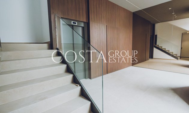 Neue Gebäude - Apartments -
Redován