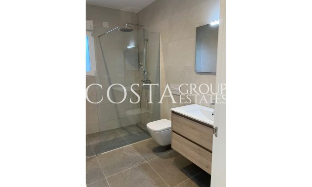 Nowy budynek - Willa -
Pinoso