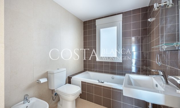 Wiederverkauf - Apartment -
Altea
