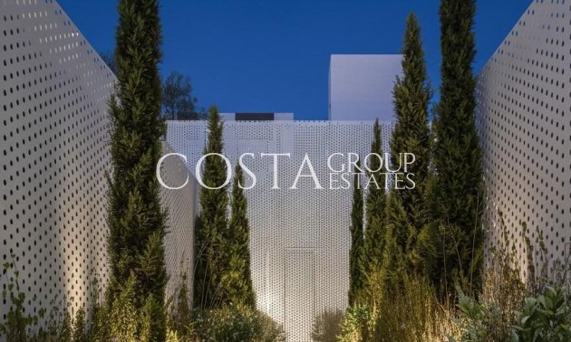 Nowy budynek - Willa -
Alfas del Pí - Barranc Fondo