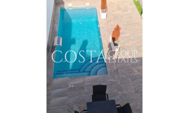 Nowy budynek - Dom -
Avileses