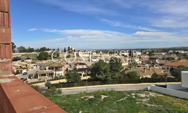 Nowy budynek - Dom -
Bigastro - pueblo