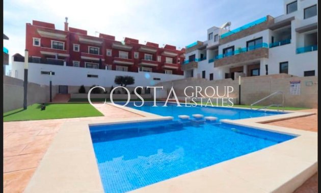 Nowy budynek - Dom -
Bigastro - pueblo