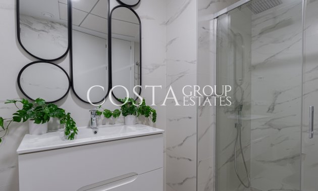 Nouvelle construction - Apartments -
Finestrat