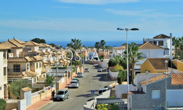 Herverkoop - Villa -
Villamartín