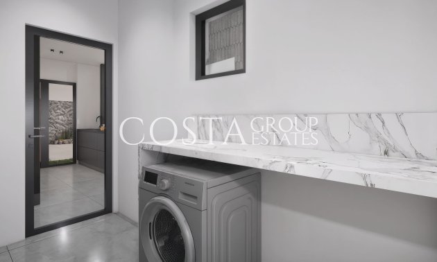 Neue Gebäude - Villa -
La Herrada