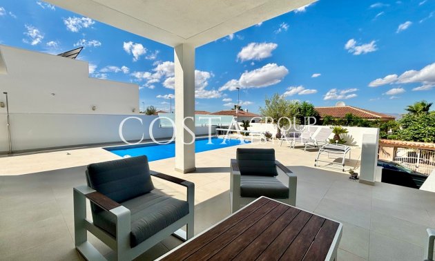 Neue Gebäude - Villa -
Rojales