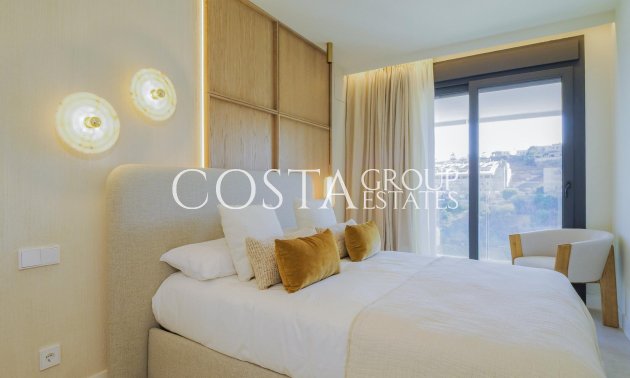 New Build - House -
Fuengirola - Higueron