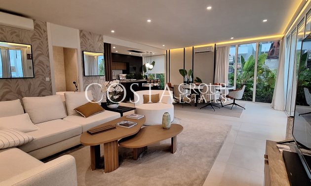 Nowy budynek - Willa -
La Cala de Mijas