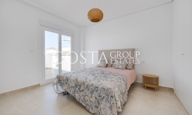 Nowy budynek - Willa -
San Fulgencio