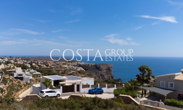 Neue Gebäude - Villa -
Cumbre del Sol