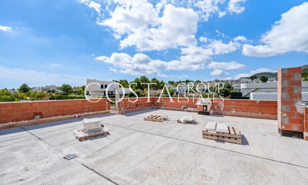 Nowy budynek - Willa -
Polop - Novapolop