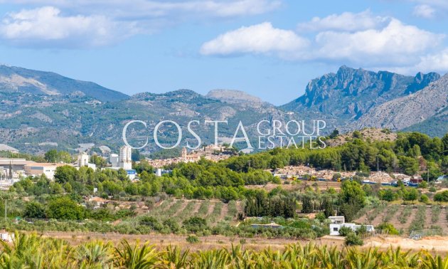 Nowy budynek - Willa -
Polop - Novapolop