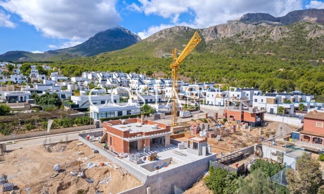 Nowy budynek - Willa -
Polop - Novapolop