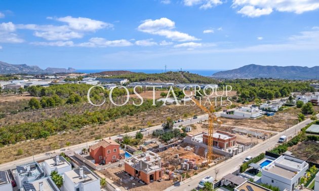 Nowy budynek - Willa -
Polop - Novapolop