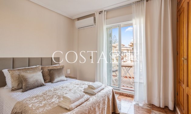 Revente - Villa -
Orihuela Costa - La Regia
