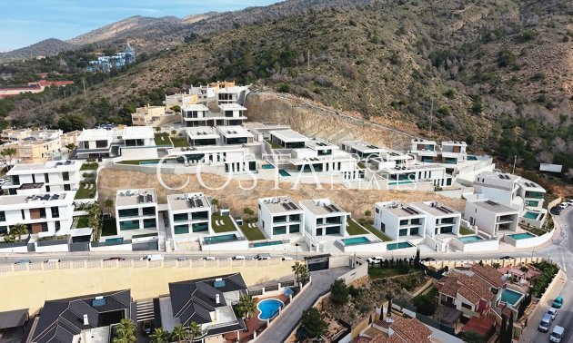 Nieuwbouw Woningen - Villa -
Benidorm