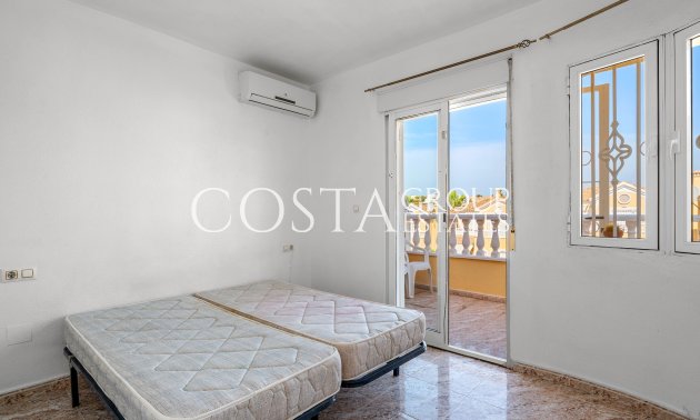 Wiederverkauf - House -
Orihuela Costa - Las Filipinas