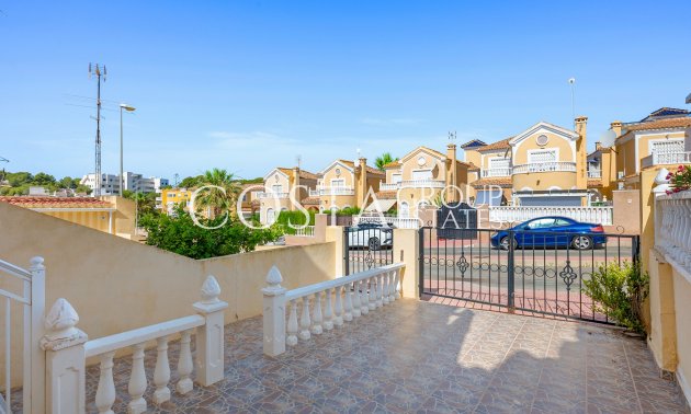 Wiederverkauf - House -
Orihuela Costa - Las Filipinas