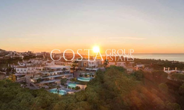 Resale - Apartments -
Marbella - Cabopino Golf