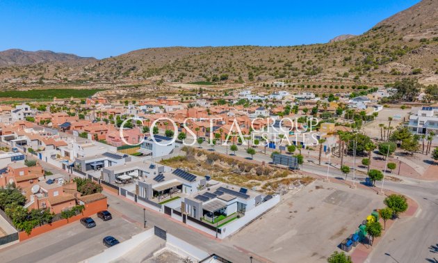 Herverkoop - Villa -
Fortuna - Urbanizacion Las Kalendas