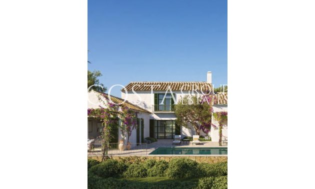 Neue Gebäude - Villa -
Casares