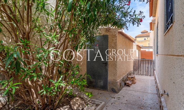 Revente - Villa -
Orihuela Costa - El Galan
