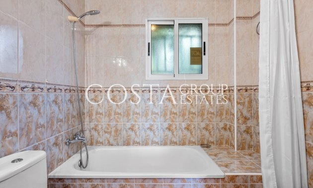 Revente - Villa -
Orihuela Costa - El Galan
